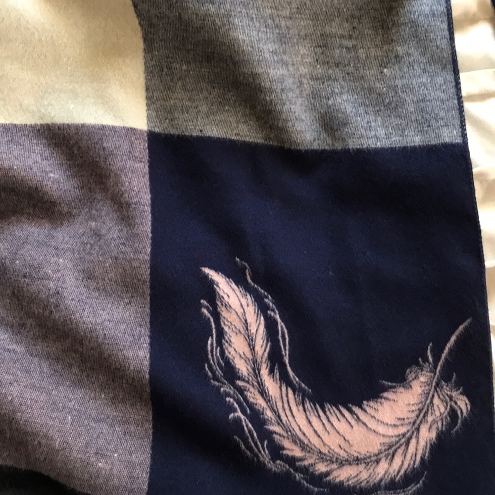 Scarf - Picture 3 of 3